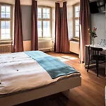 Kreuz 3*