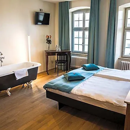 Kreuz 3*